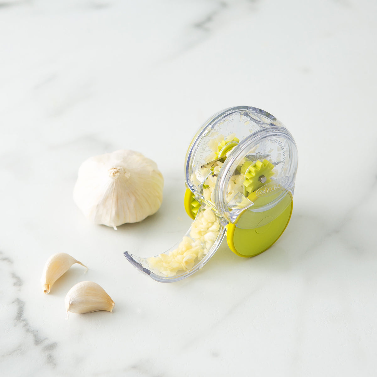 Rolling Garlic Chopper, Green Wheeled Mincer with Removable Blade Compartment - Image 2