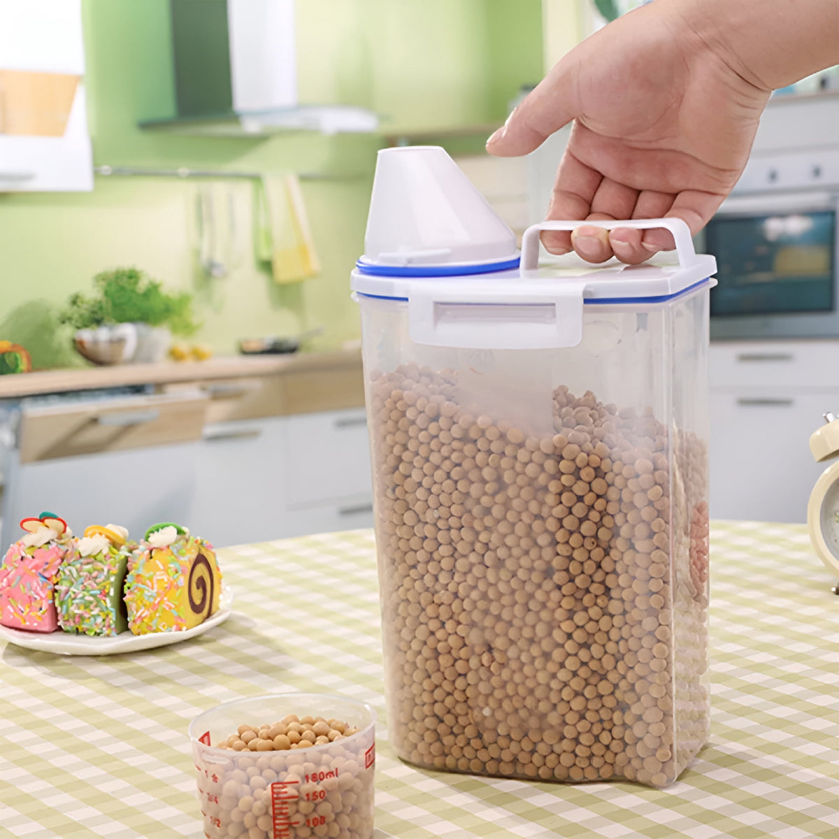 Cereal and Rice Dispenser Box, 2 L Clear Grain Container with Measuring Cup Lid - Image 5